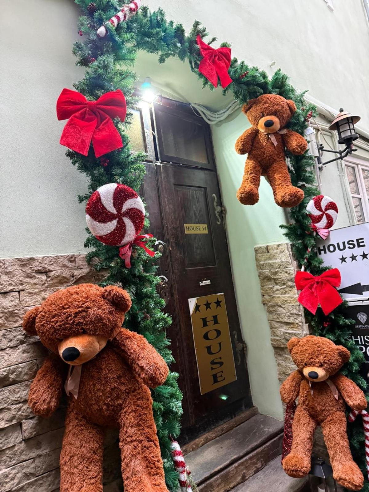 House 54 Hotel Brasov Bagian luar foto