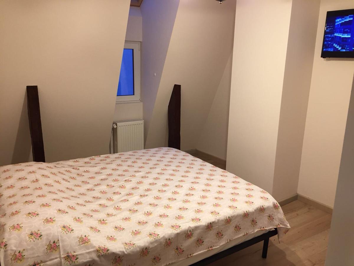 House 54 Hotel Brasov Bagian luar foto